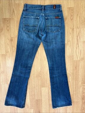 7 For All Mankind Women's Buttons Fly Medium Blue Boy Cut Jeans Sz 25